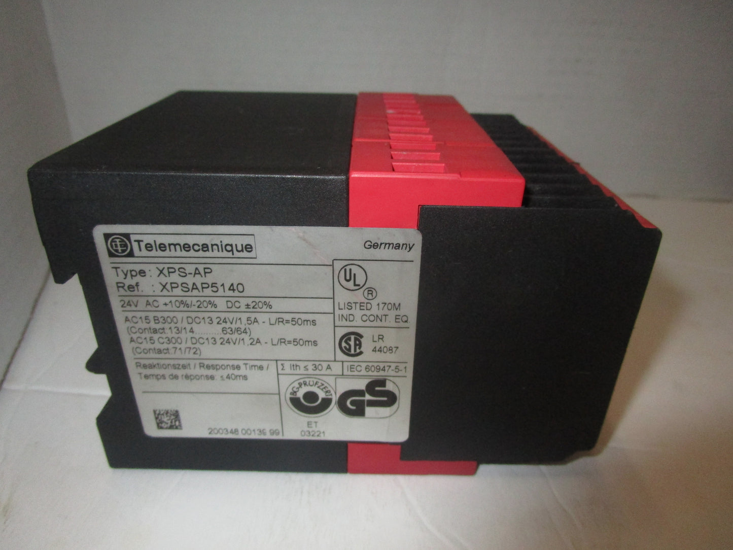 Telemecanique XPS-AP PREVENTA Safety Relay XPSAP5140 Relay 24v DC/AC Unit 24vac (USED)
