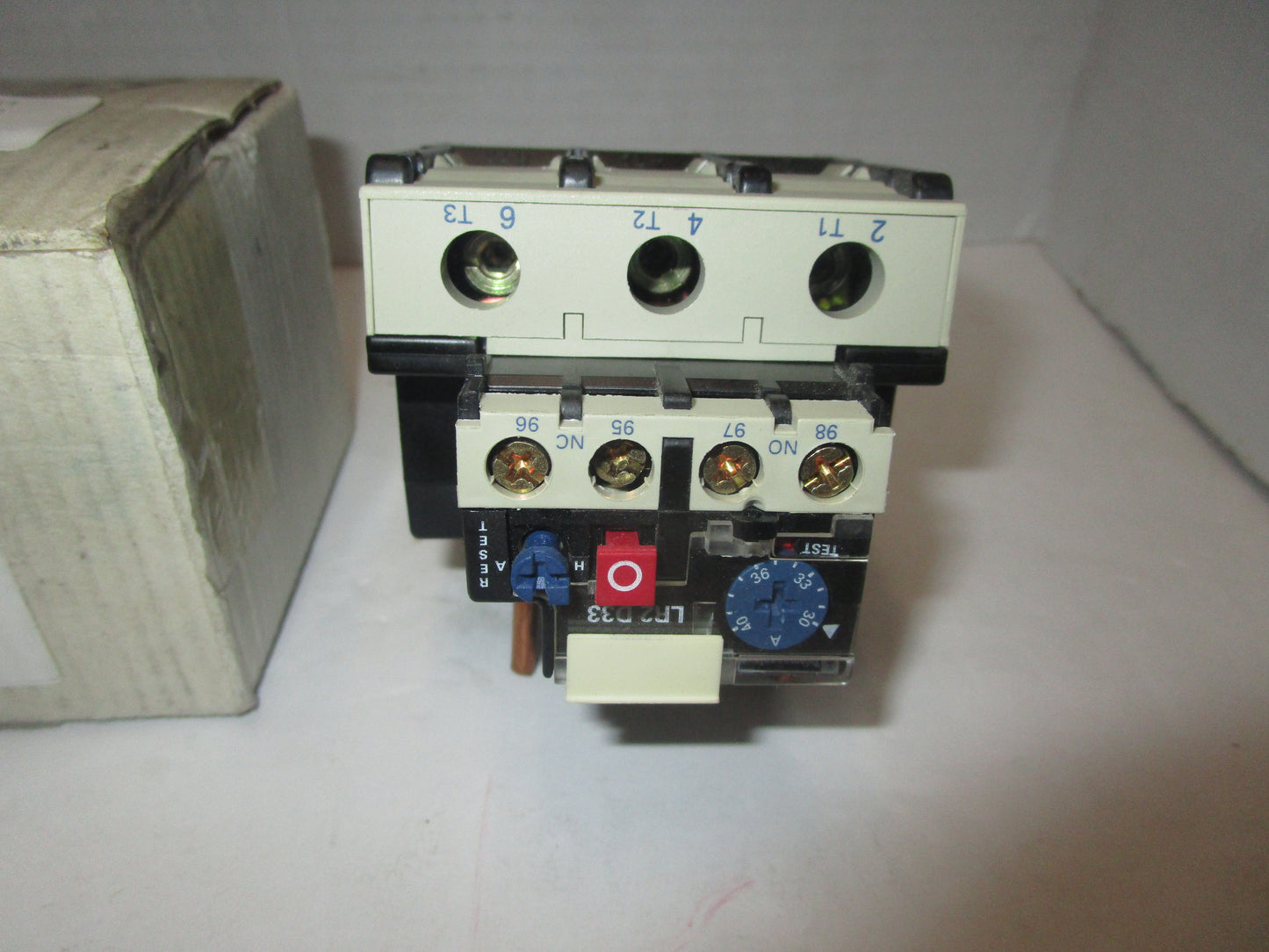 Telemecanique LR2-D3355 3-Phase 600 V 30/40 A Thermal Overload Protection Relay