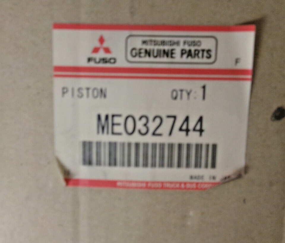 (1) NEW Mitsubishi Piston ME032744